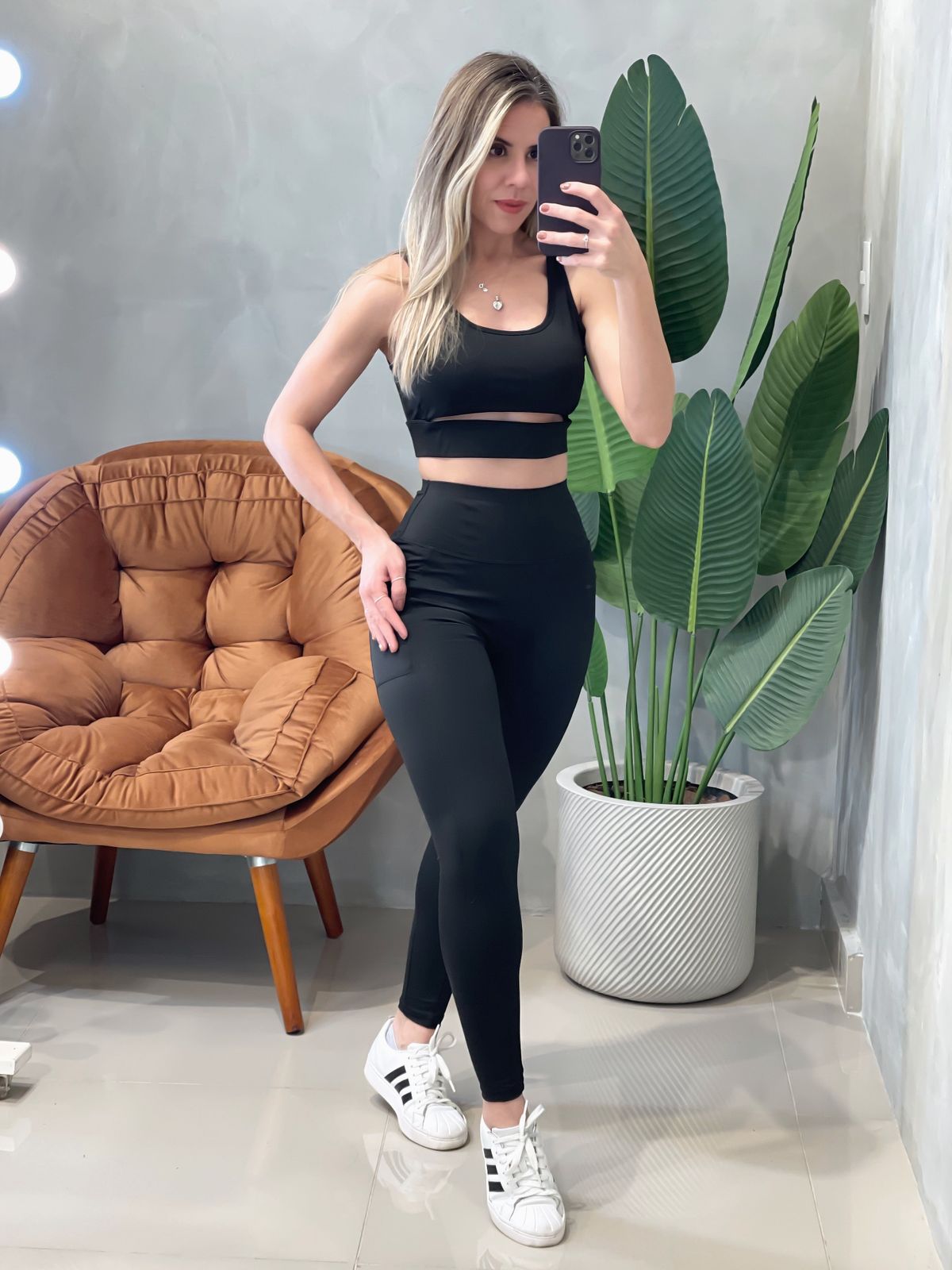Conjunto Fitness em Poliamida Bicolor Top Alça Fina e Calça Leticia Ref. 1572